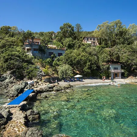 Villa Adriana Marciana Marina (Isola d'Elba)
