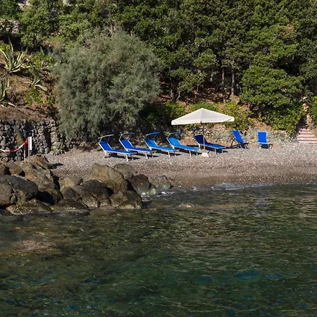 Villa Adriana Marciana Marina (Isola d'Elba)