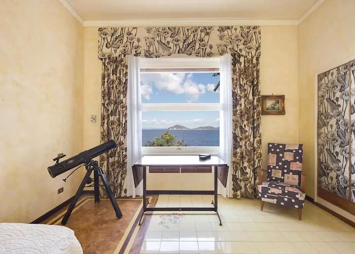 Adriana Villa Marciana Marina (Isola d'Elba)